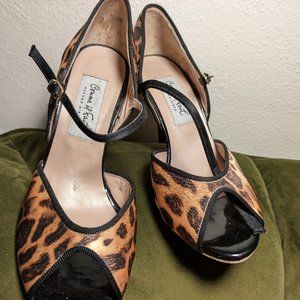 Comme il faut Satin leopard Mary Janes 37/US7